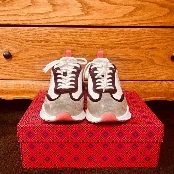 Tory Burch Good Luck Trainer women’s sneakers size 9 - Picture 2 of 9